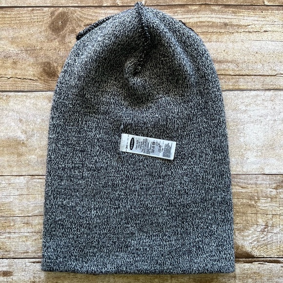 Old Navy Unisex Gray Beanie - Picture 4 of 5